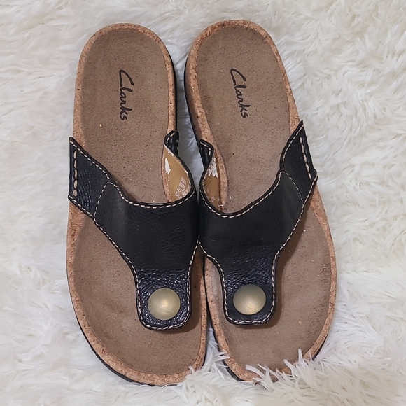 CLARKS Black Newcastle Leather Women's Sandals - Size:  9M - Picture 1 of 12